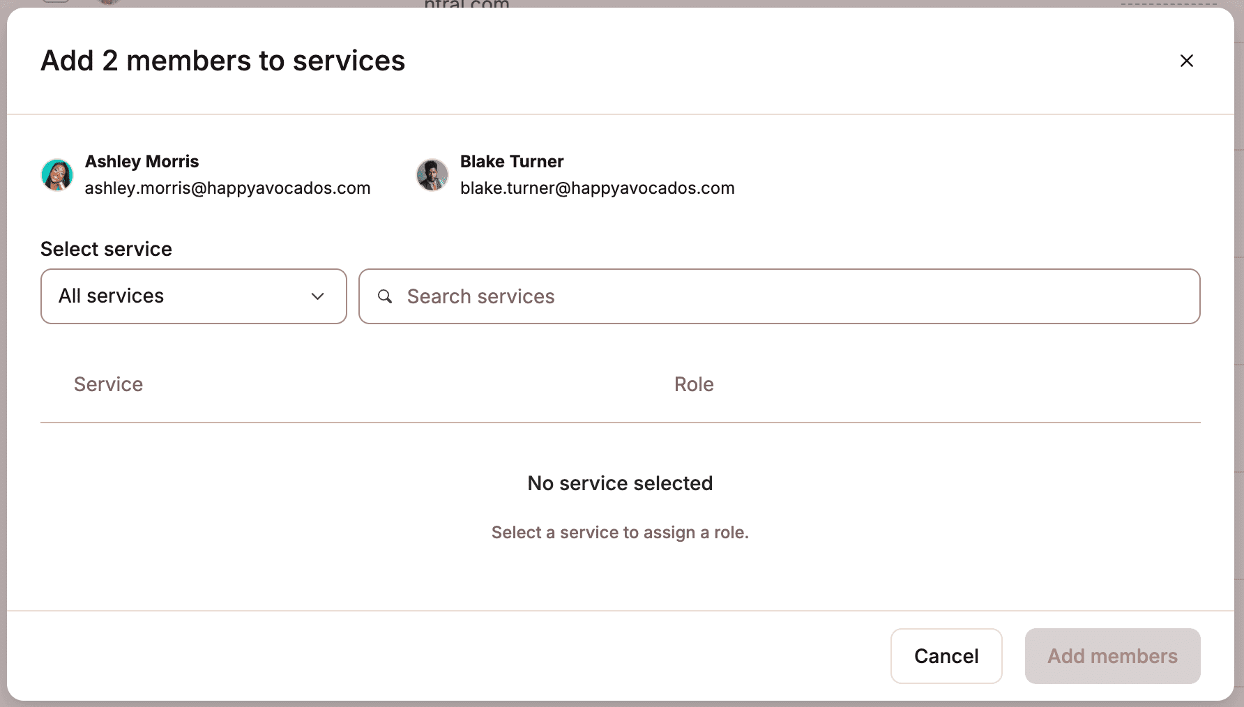 Selecteer een service om gebruikers aan toe te voegen.