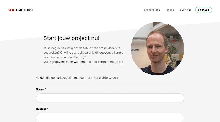 Red Factory dispose d'un formulaire de contact