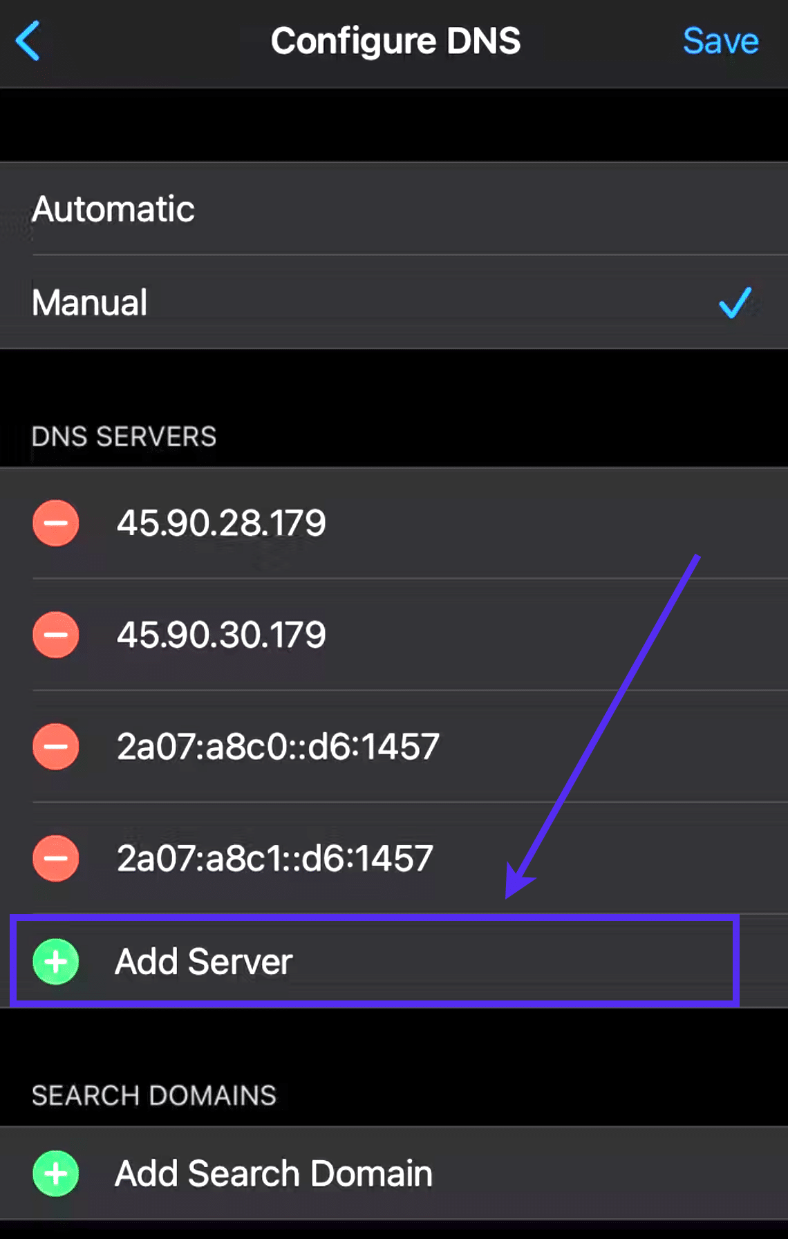 The iOS Wi-Fi DNS server settings menu with a highlighting box around the 